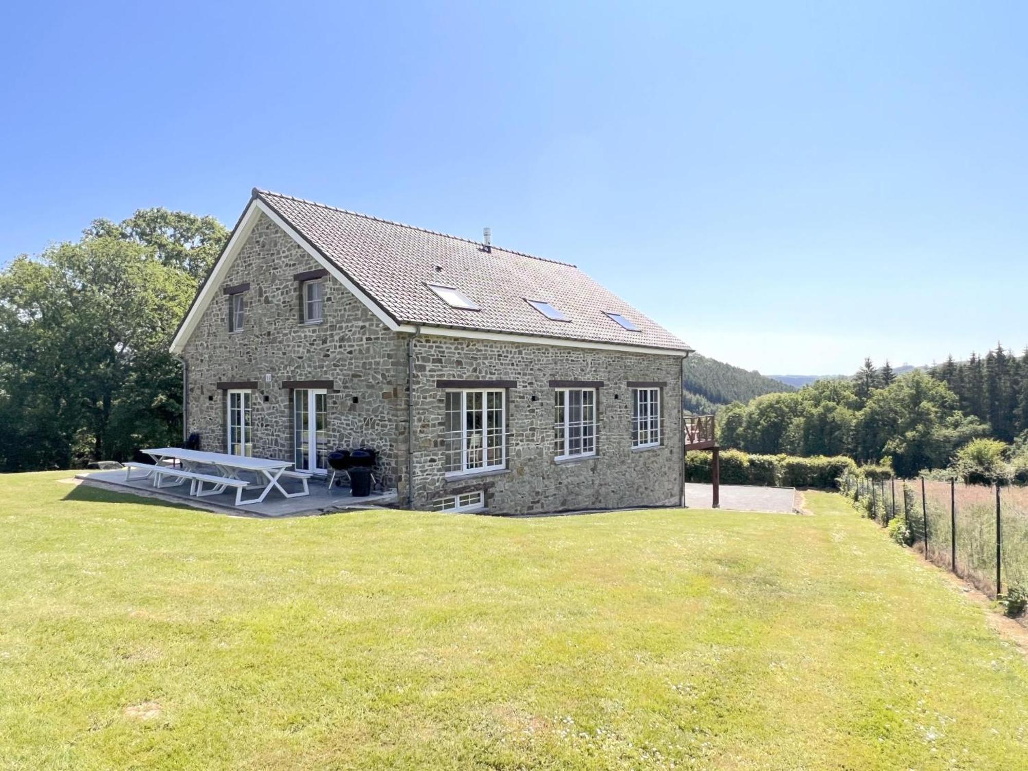 Villa Sur Les Thiers Lierneux Exterior foto